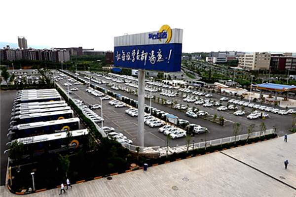 駕校提醒開(kāi)自動(dòng)檔車(chē)這3件事打死都不能做