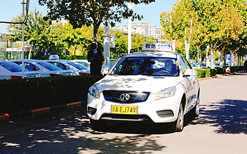 為什么老司機(jī)開車不追尾呢？